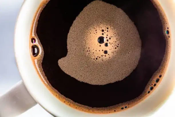 Koj puas tuaj yeem tso fermented maca hmoov hauv kas fes?